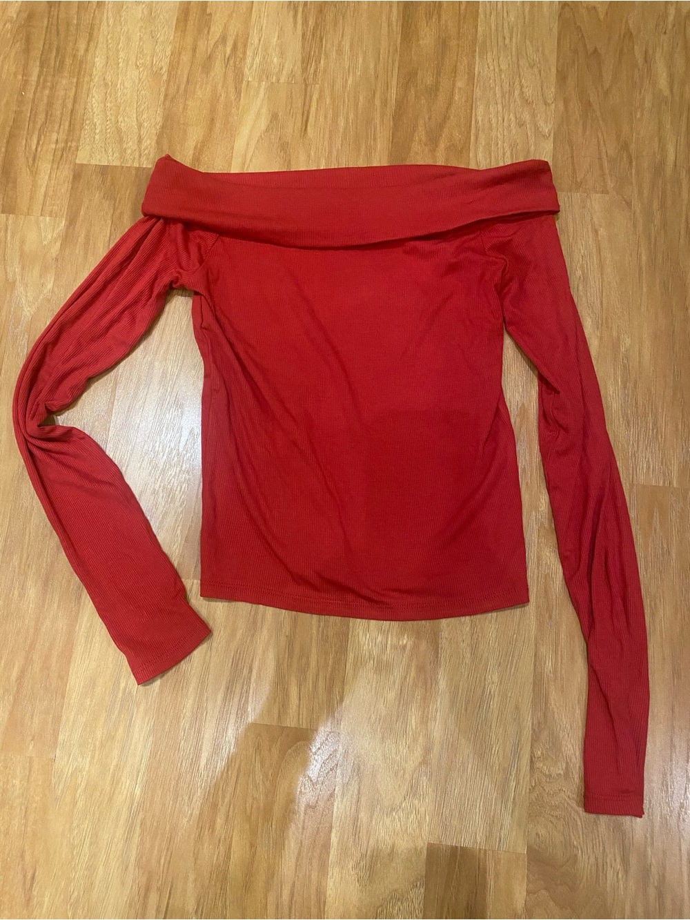 Cotton On Off-Shoulder Long Sleeve Top in Red